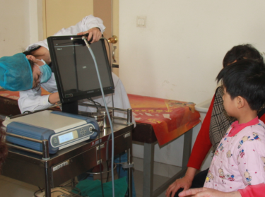 慢性咽炎患者準備檢查